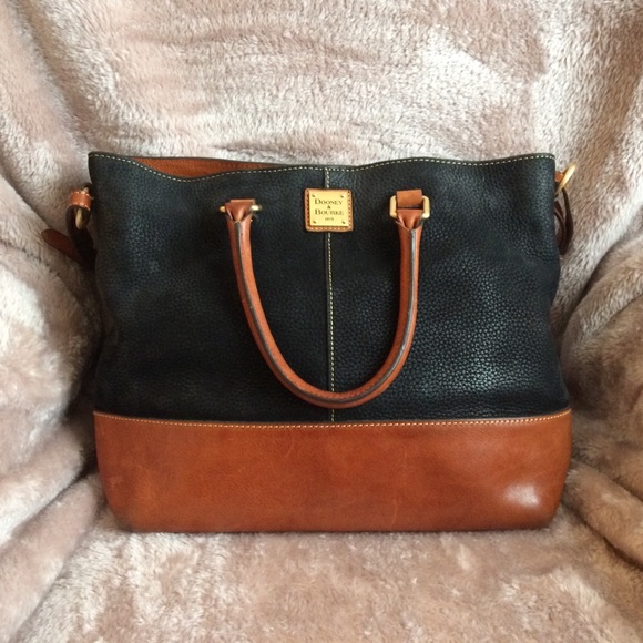 Dooney & Bourke Handbags - Dooney & Bourke Leather Bag VGC